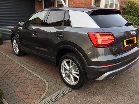 Audi Q2 in Daytona Grey .